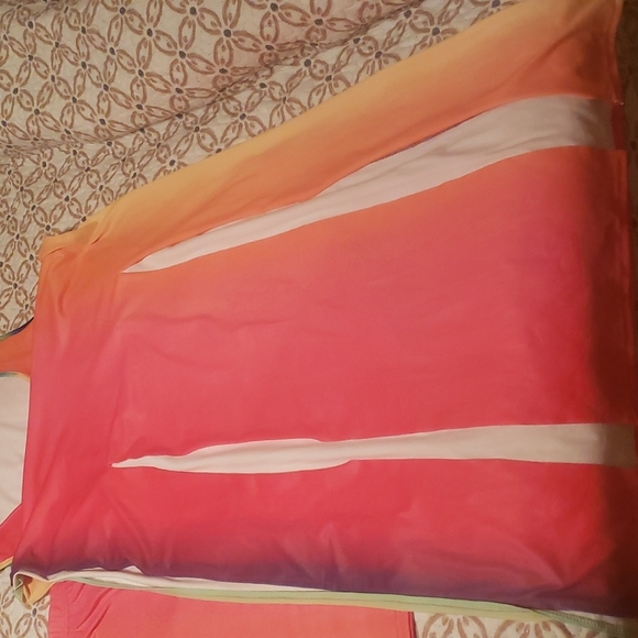 2pc outfit - Picture 2 of 5